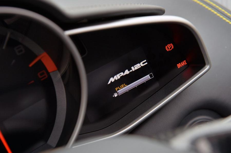  McLaren MP4-12C Spyder 2012 года  (фото 258 из 270)